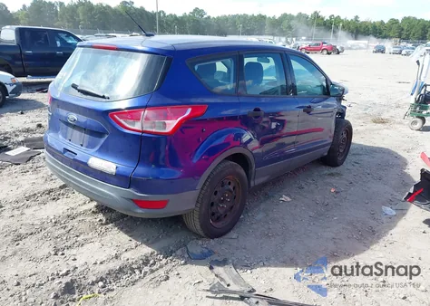 2015 Ford Escape S из США, поврежденный, VIN 1FMCU0F74FUA38009